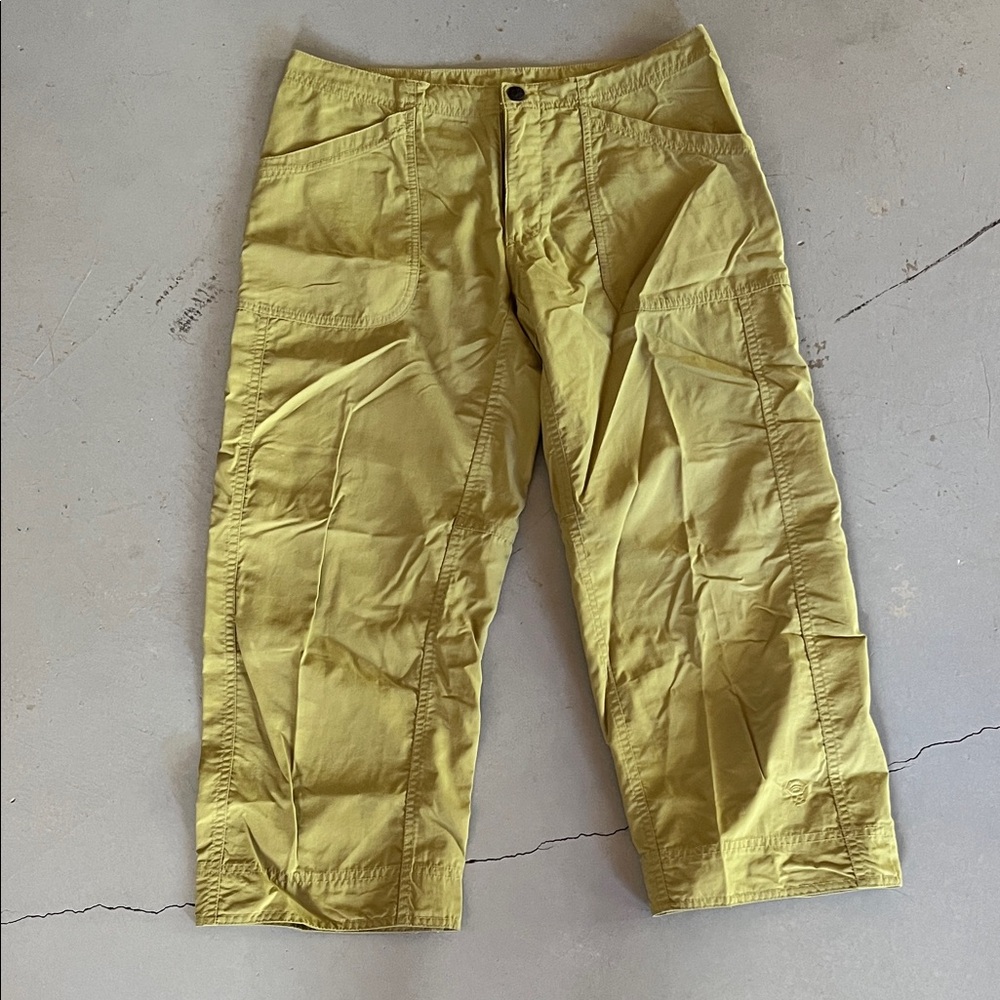 Mountain Hardwear Olive Capris
